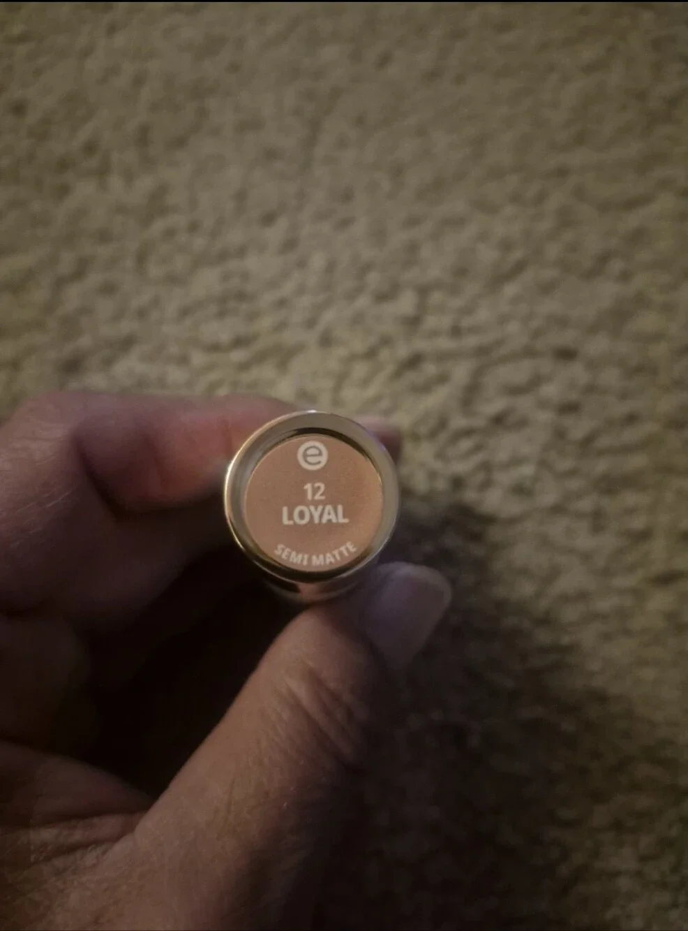 Essence Semi Matte Lipstick 12 Loyal